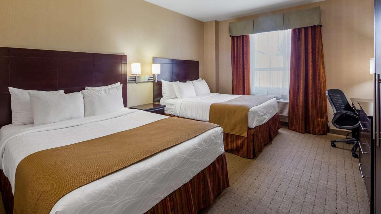 Best Western Plus Bowmanville Esterno foto