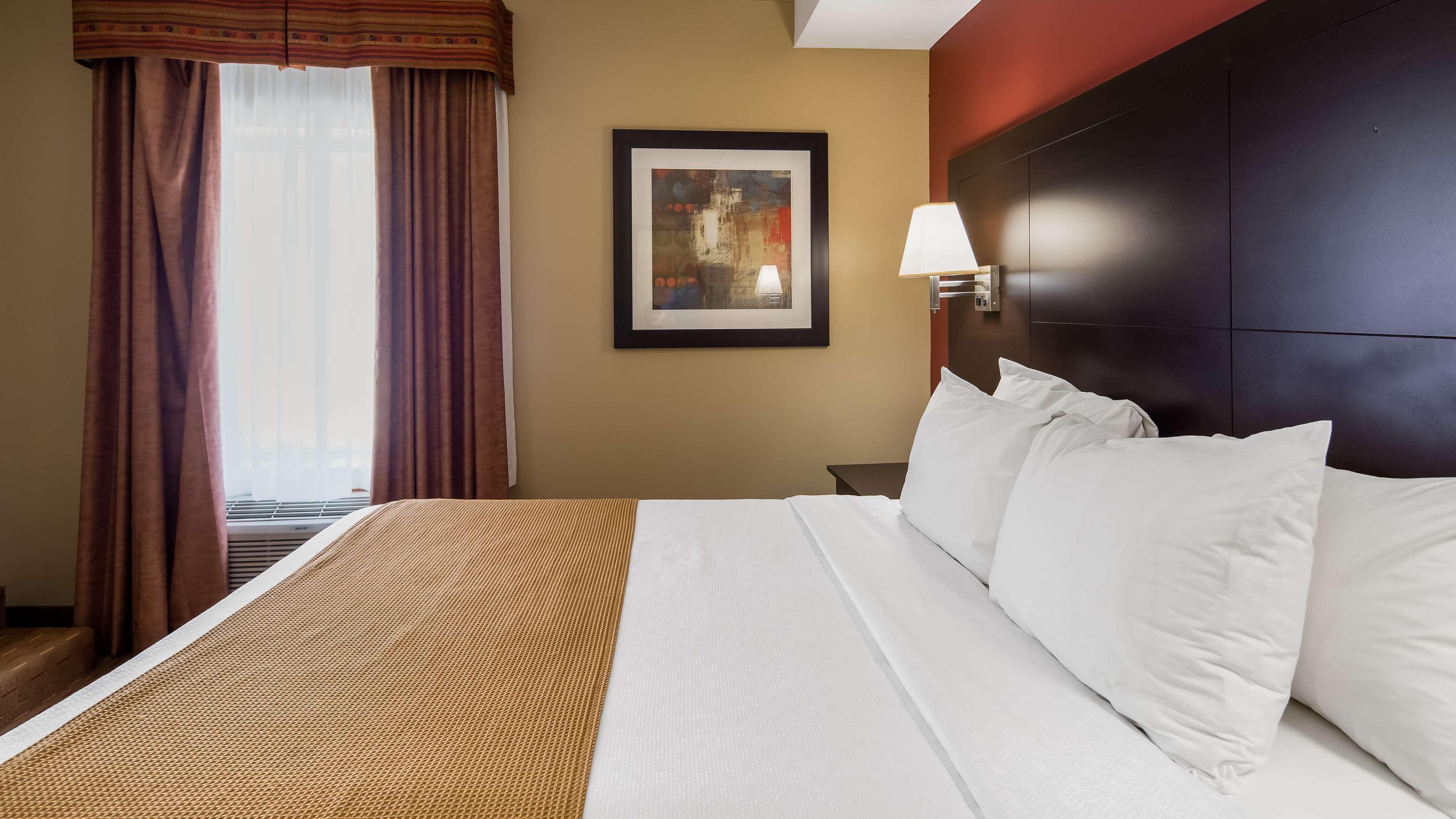 Best Western Plus Bowmanville Esterno foto