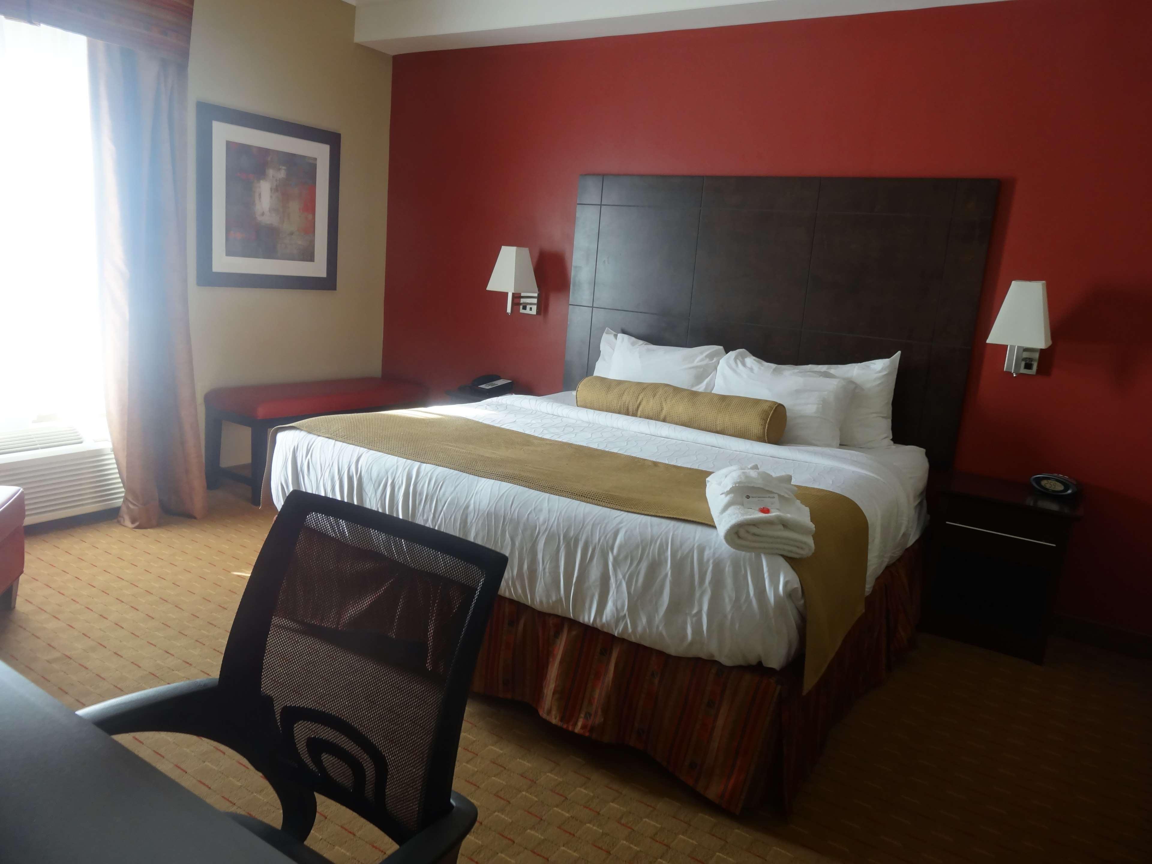 Best Western Plus Bowmanville Esterno foto