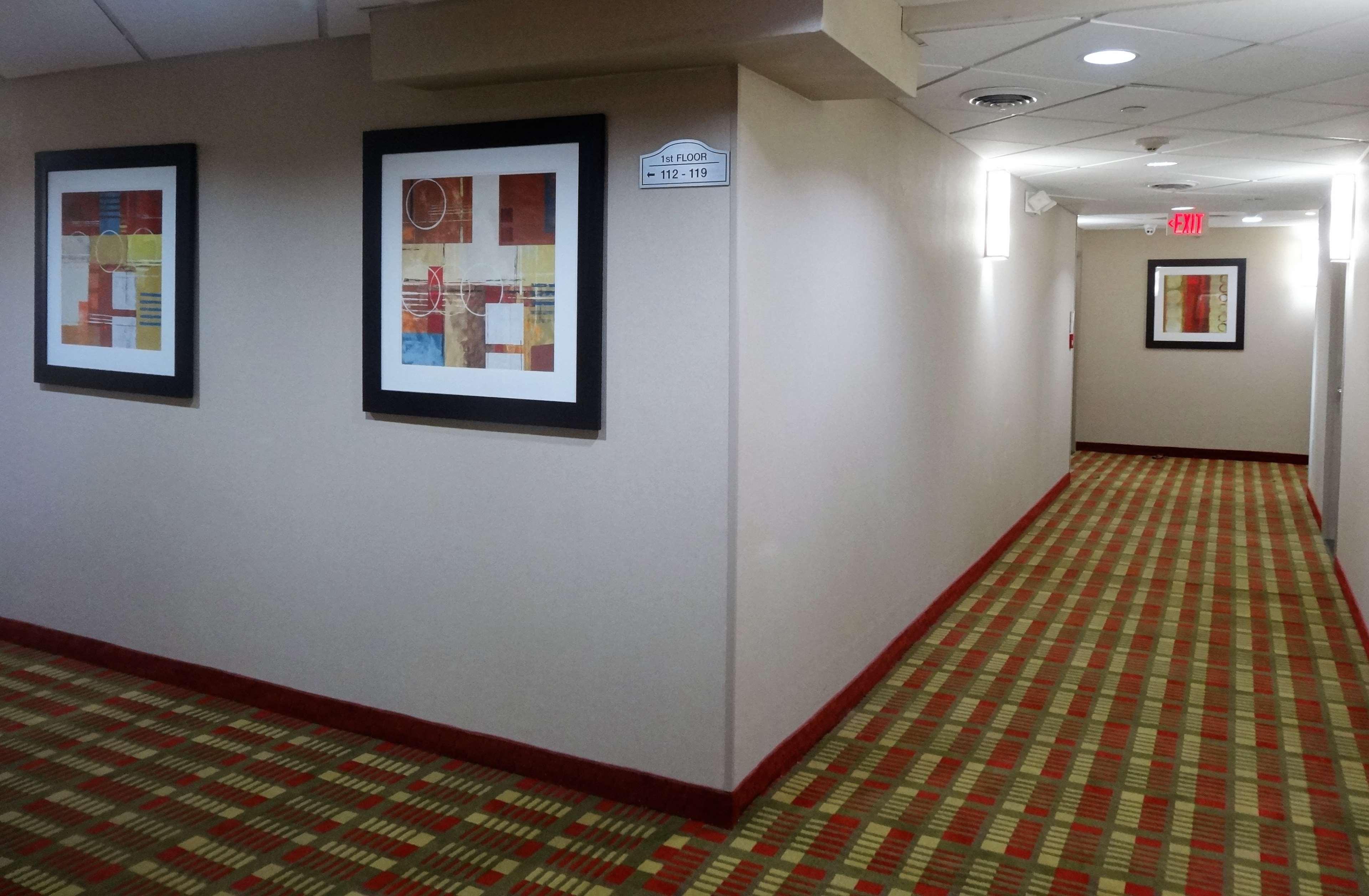Best Western Plus Bowmanville Esterno foto