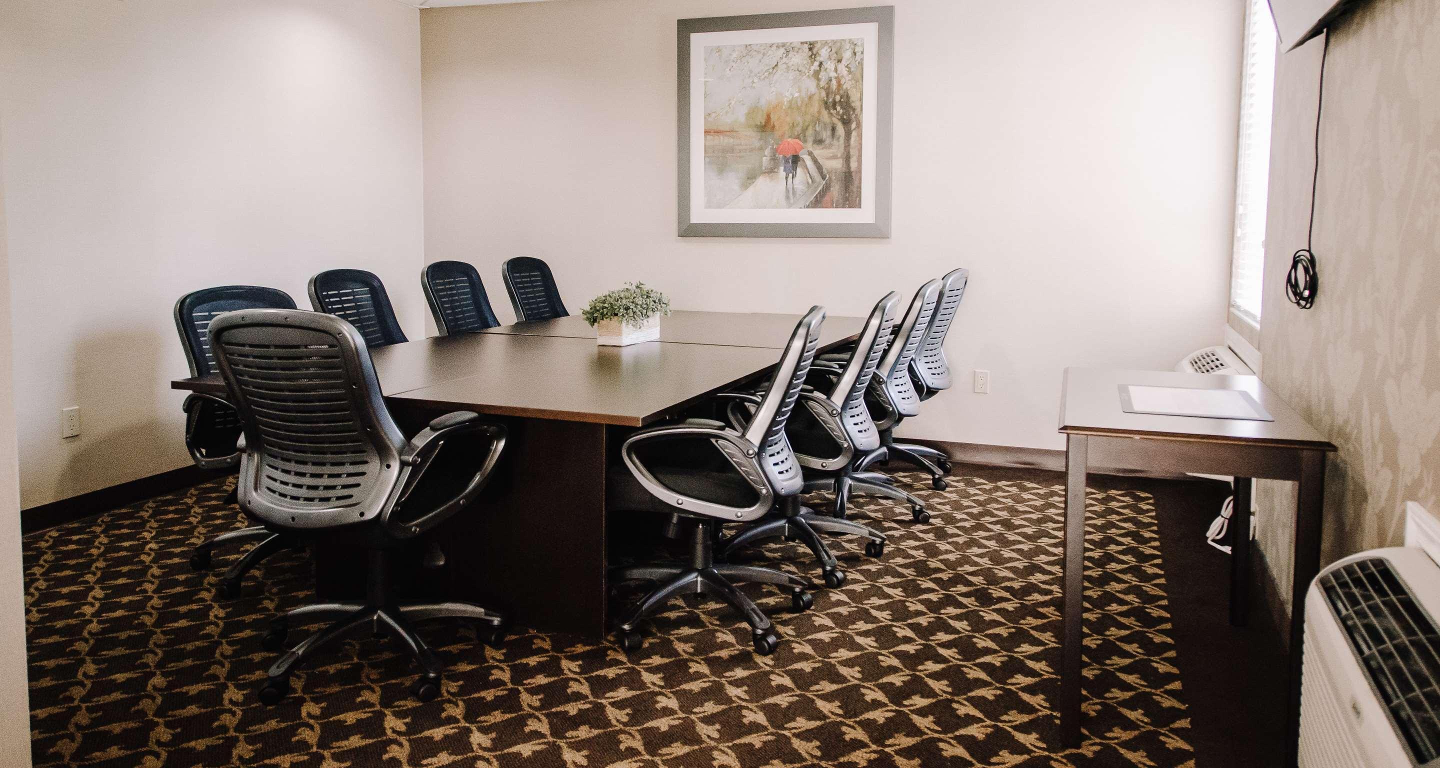 Best Western Plus Bowmanville Esterno foto